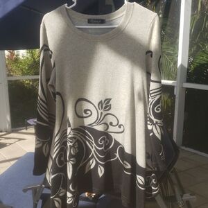 ORANGE Gray and Black Sweater (S/M)